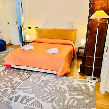 Laura Prestige Apartment *