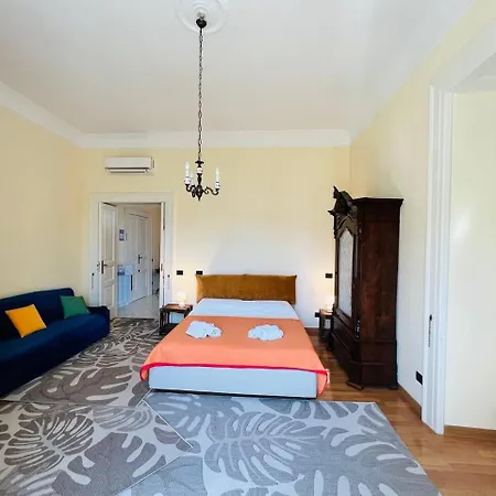 Laura Prestige Apartment